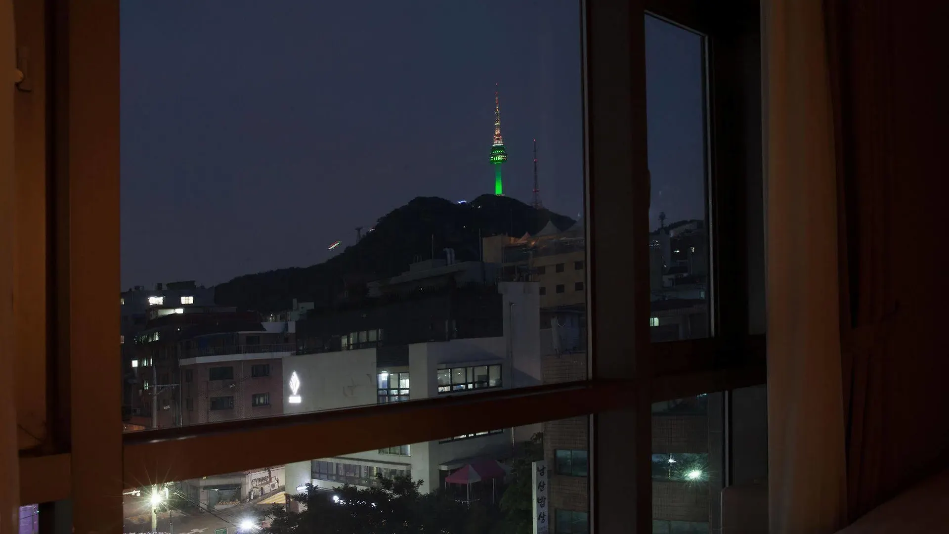 Floral Hotel Namsan City Seoul Myeongdong 3*,  Corea del Sur